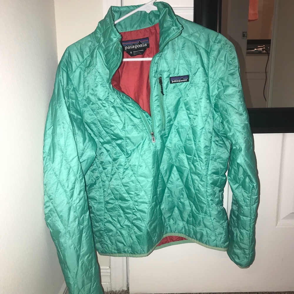 Lightweight Patagonia pullover